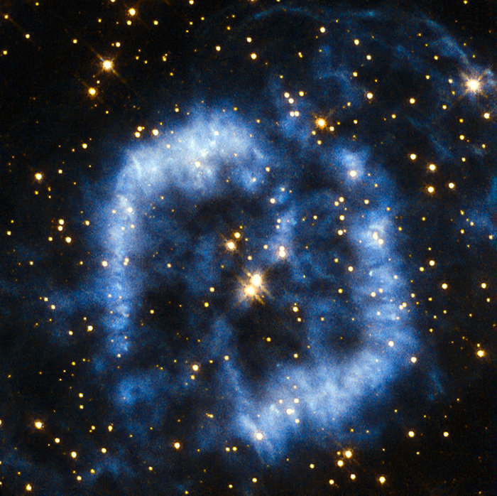 Hubble pictures planetary nebula with spiral arms