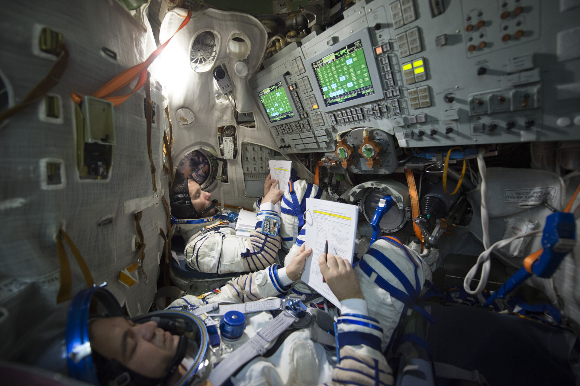 Thomas Pesquet training in Soyuz simulator