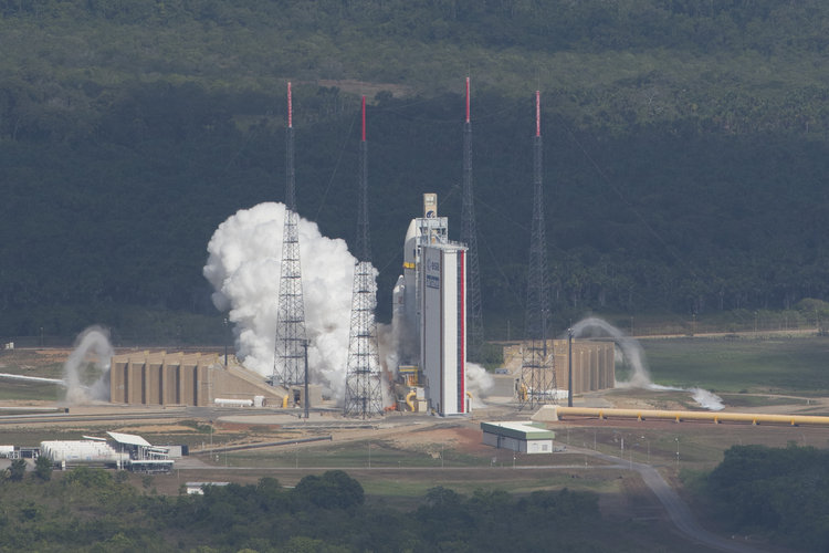 Ariane 5 liftoff on flight VA233