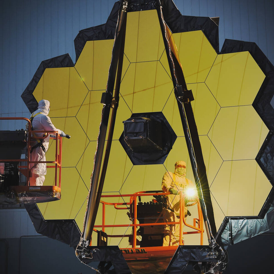 Inspecting JWST’s primary mirror