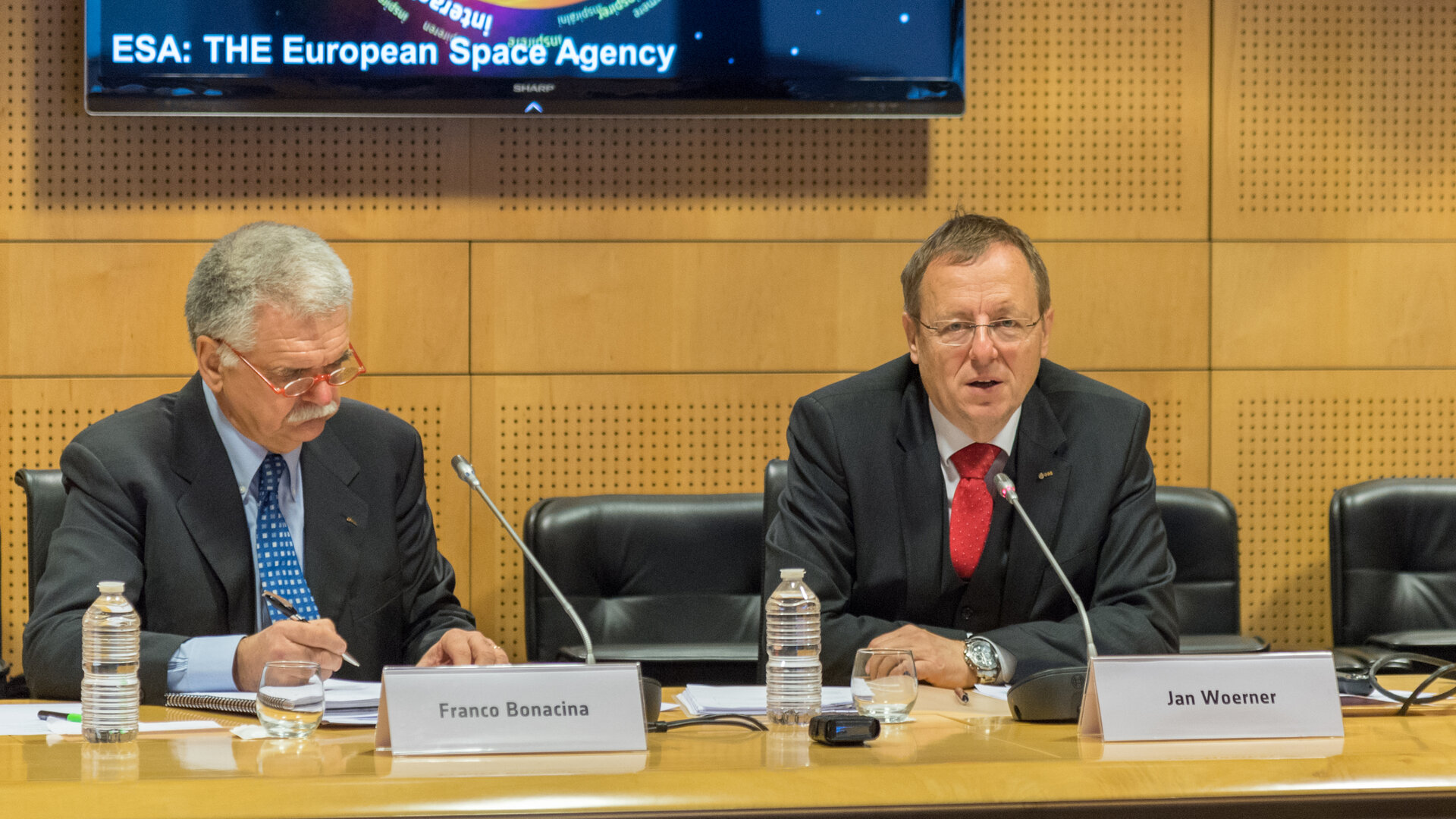 Jan Wörner and Franco Bonacina during press briefing