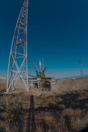 Soyuz spacecraft moved into vertical position