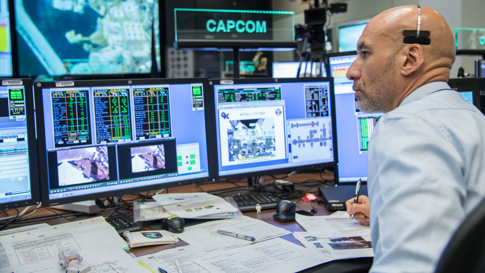 Luca at Houston mission control