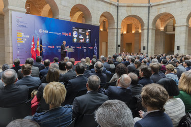 El Director General de la ESA Jan Woerner en un momento de su presentación.