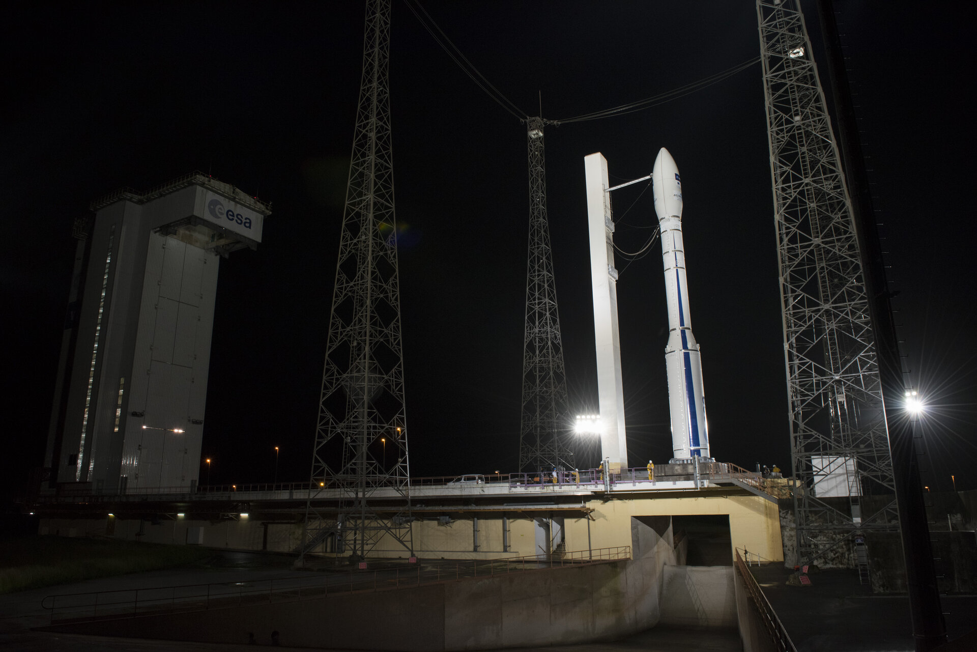 Vega and Sentinel-2B ready on the launch pad