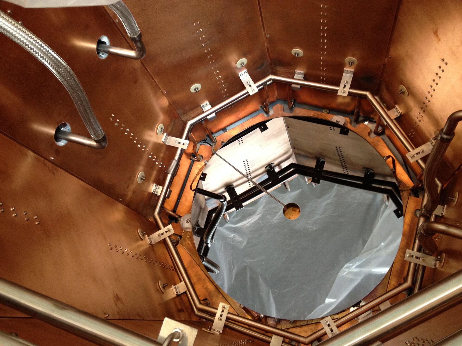 Brazed SiC mirror in the thermal vacuum chamber
