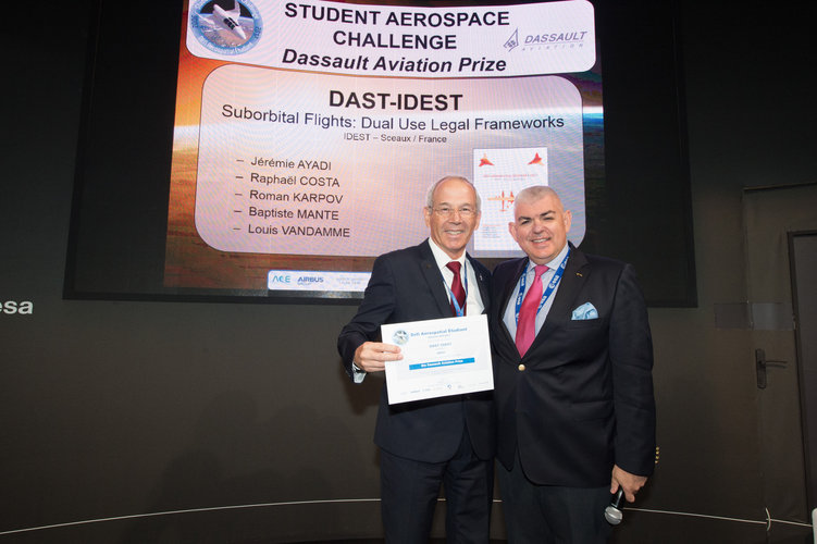 Awards ceremony for winning teams of the Student Aerospace Challenge