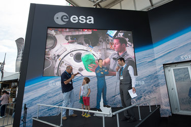Interactive talk with visitors at the ESA Pavilion