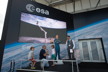 Interactive talk with visitors at the ESA Pavilion