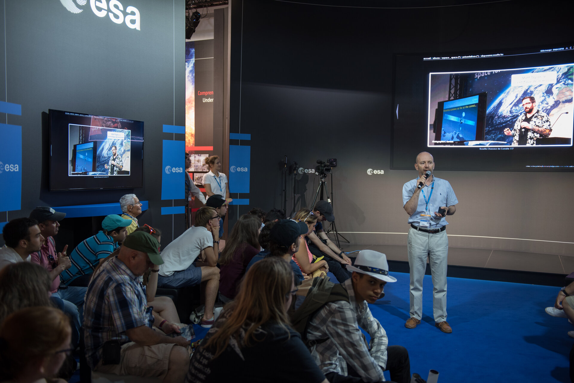  Rosetta presentation at the ESA Pavilion