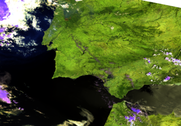 Sentinel-3 images fire