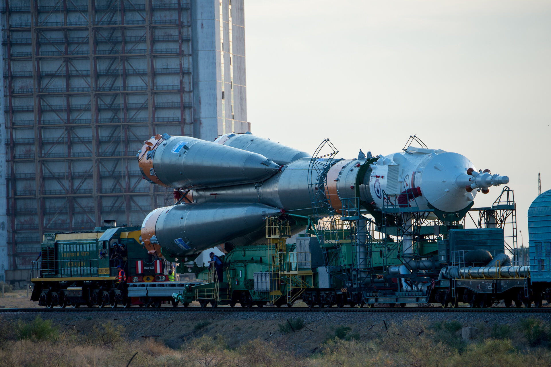 Soyuz MS-05 spacecraft roll out 