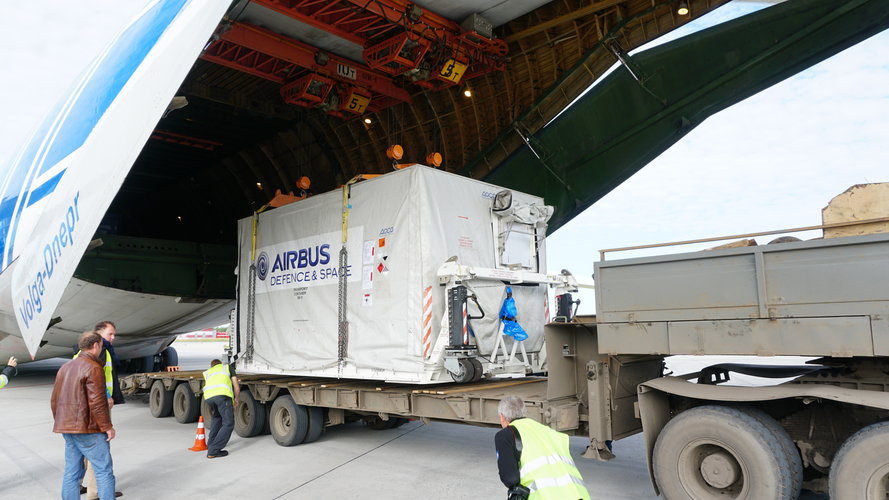 Unloading Sentinel-5P