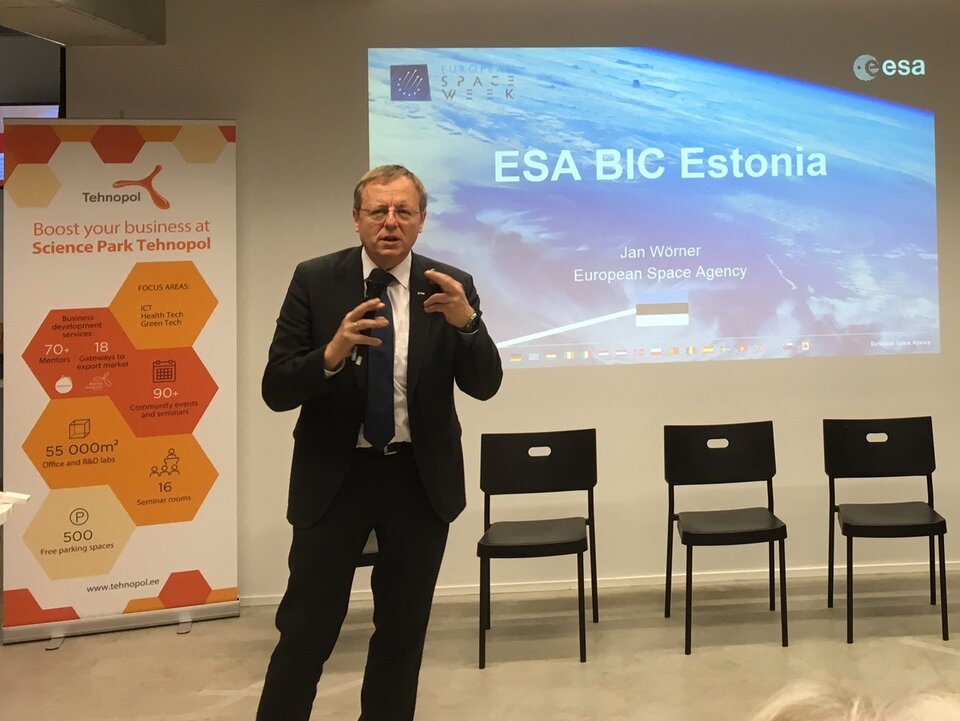 ESA peadirektor Johann-Dietrich (Jan) Wörner ESA Eesti äriinkubaatori avatseremoonial 7. novembril 2017 Tallinnas. Foto: ESA Eesti äriinkubaator/R. Kooskora 