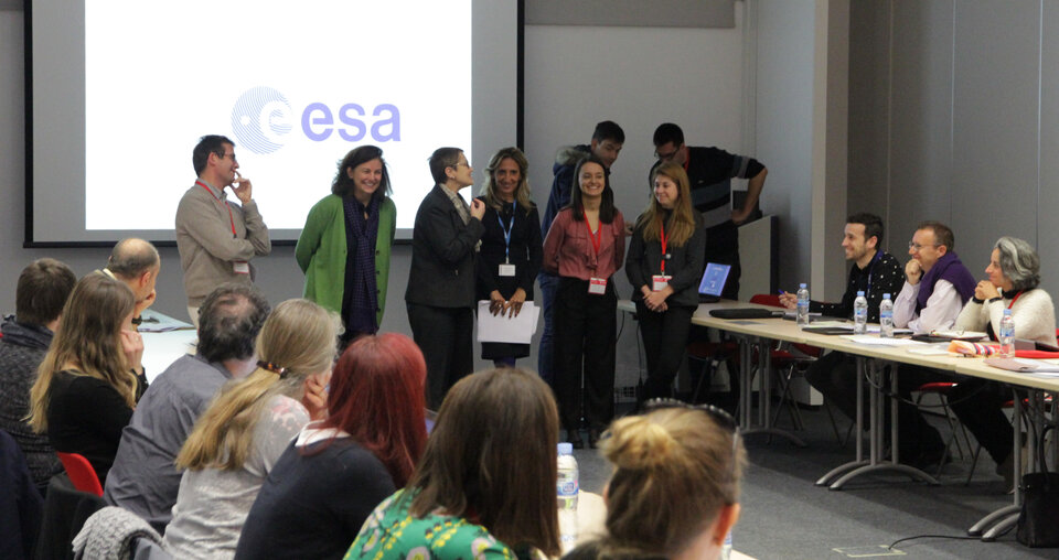 Co-chairs of the space group and Ecsite representatives 