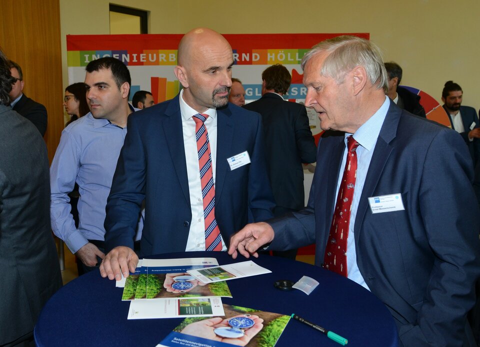 Dietmar Pilz and Ernst Messerschmid 