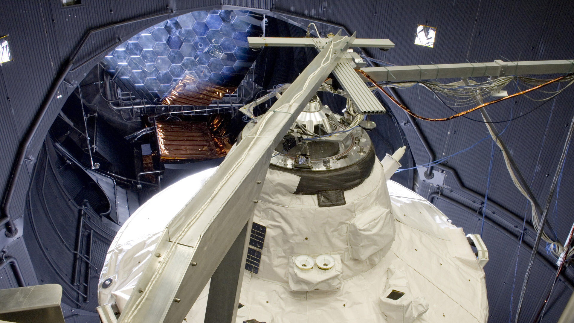 ATV testing in ESTEC's LSS, 2006