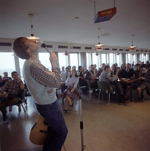 John Denver visits ESTEC, 1982