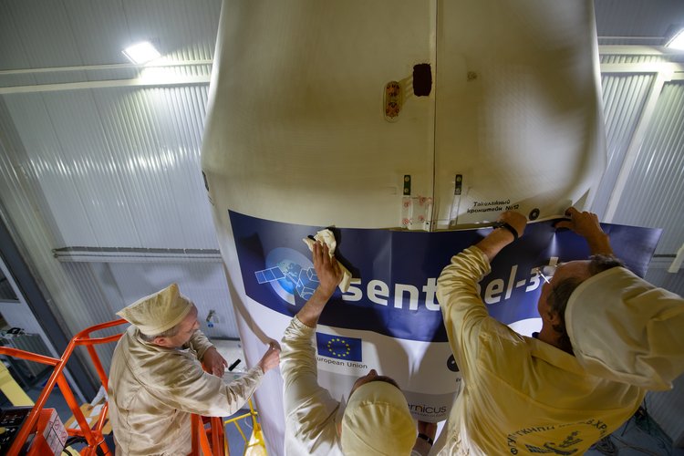 Positioning Sentinel-3B's fairing sticker