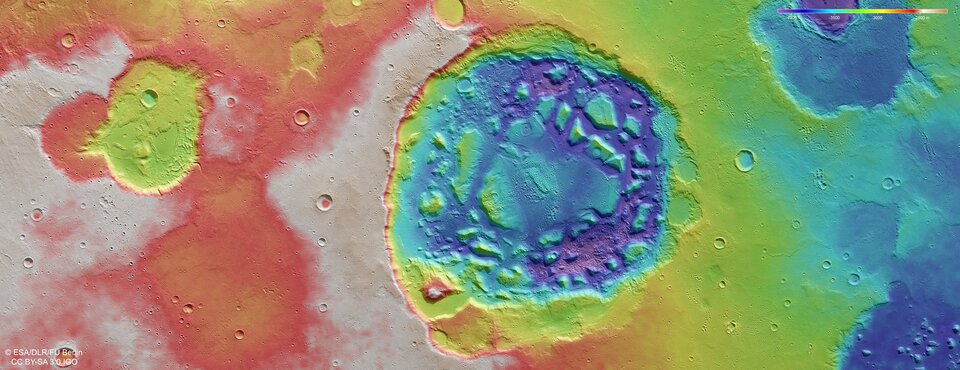 Topographische Ansicht der Region Ismenia Patera