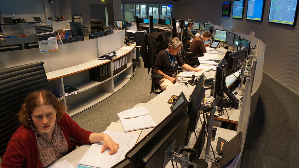 Das BepiColombo-Team im Hauptkontrollraum im ESOC in Darmstadt