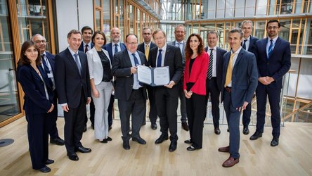 Signature d'une déclaration commune entre l'ESA et la BEI