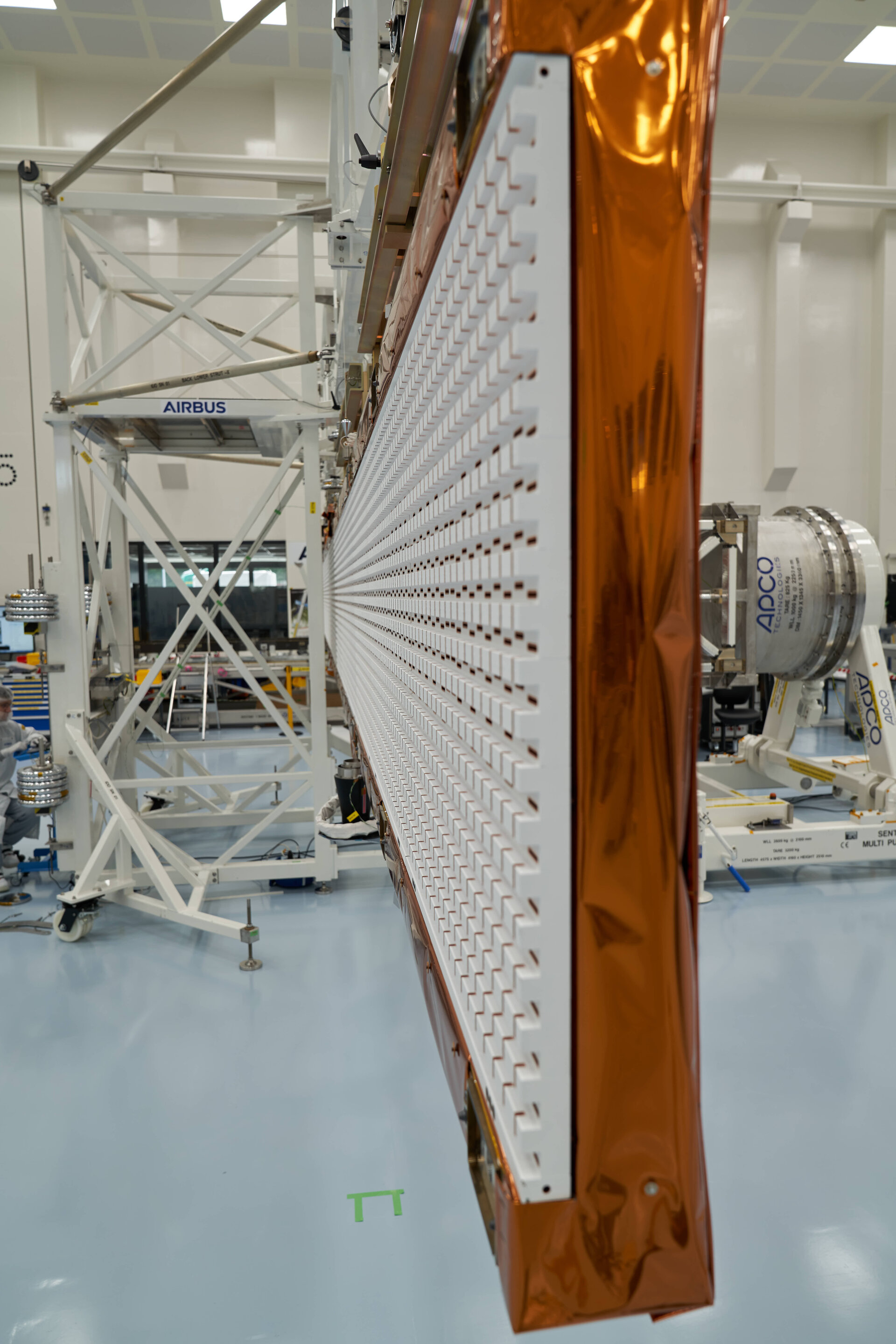 In the cleanroom: Copernicus Sentinel-1C radar from the side