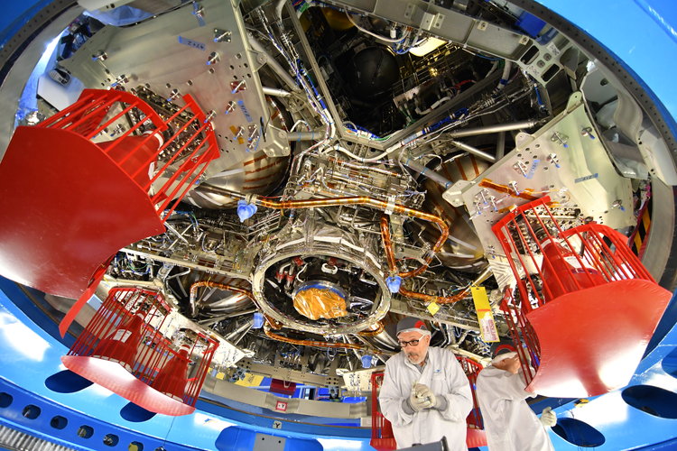 View from below: Orion European Service Module-1