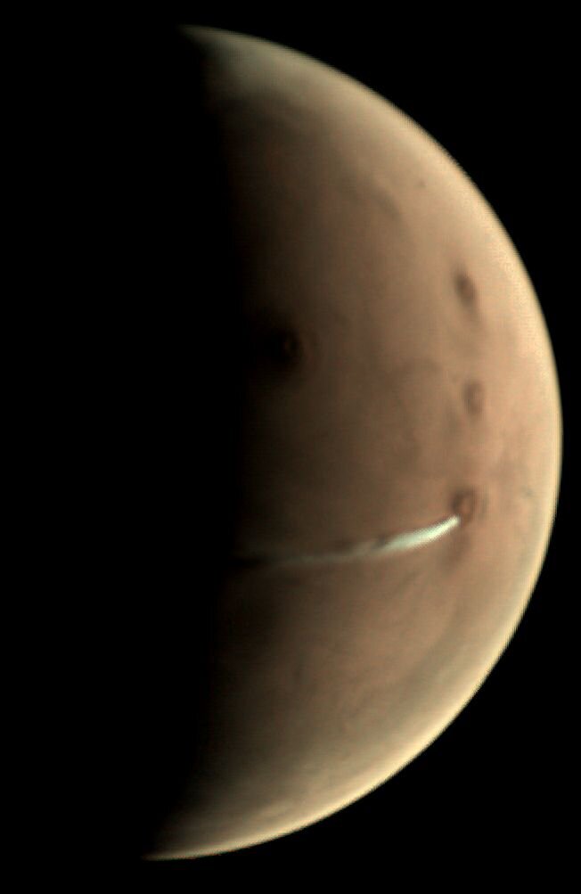 A curious elongated cloud spotted by Mars Express’ ‘bonus’ science instrument, the Visual Monitoring Camera (VMC) onboard Mars Express