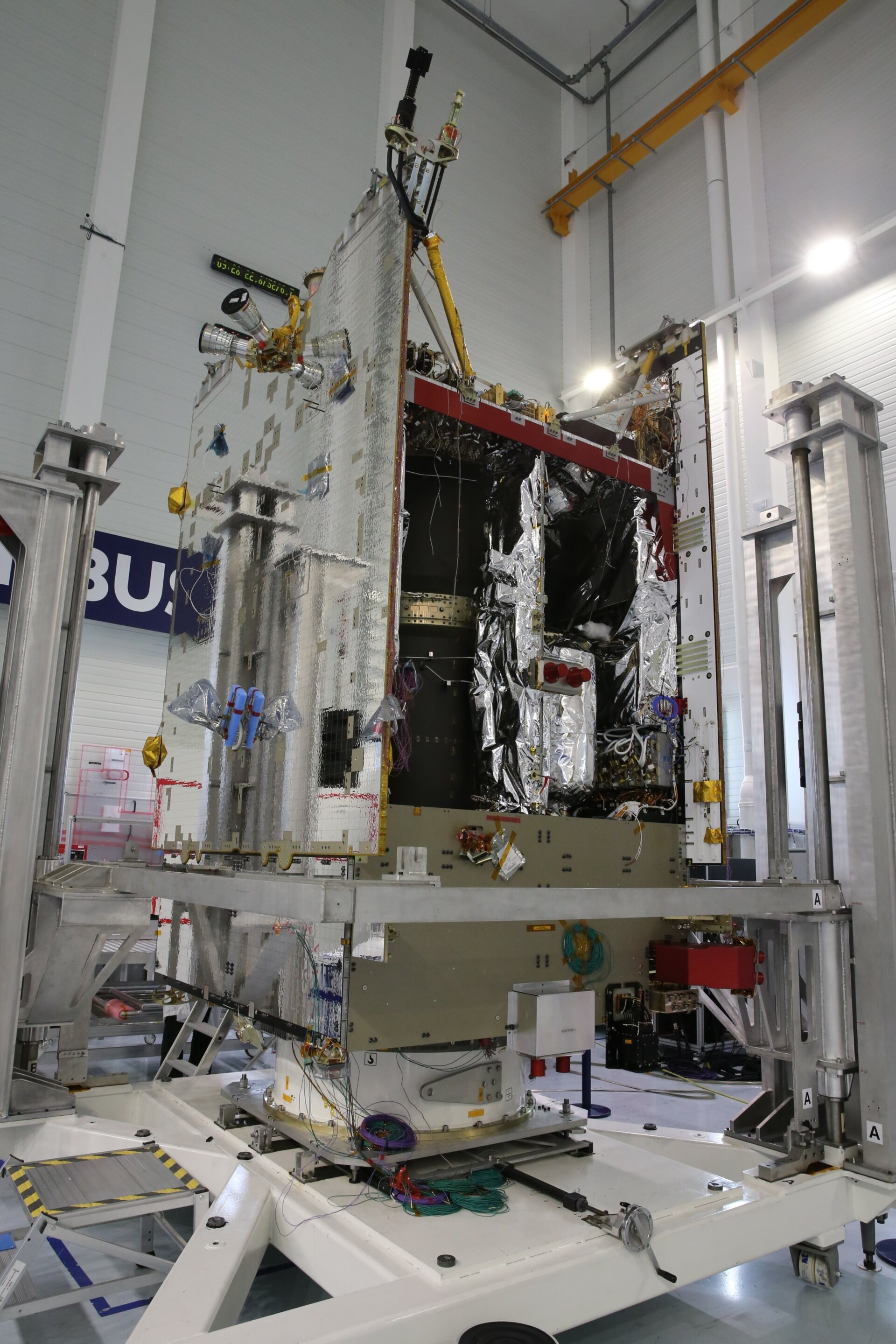 Eutelsat Quantum satellite after mating of payload and service module