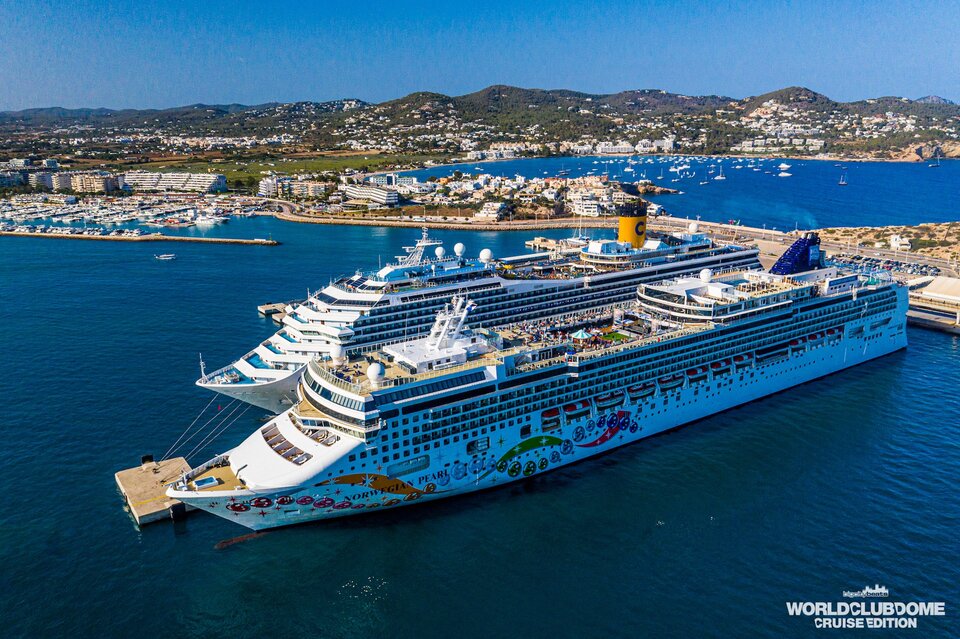 DJ Luca's target audience: the Norwegian Pearl, moored in Ibiza