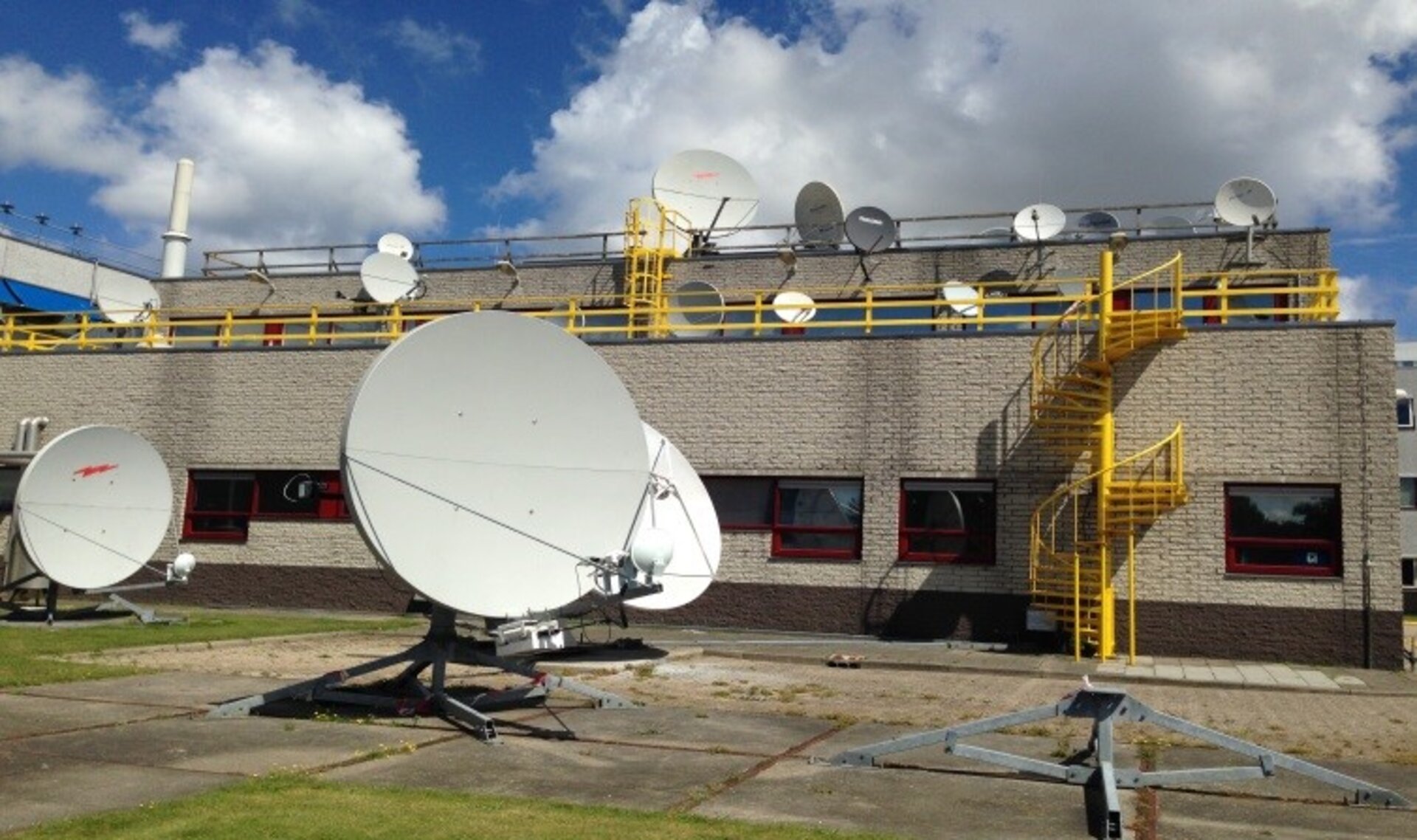 Antenna farm of the ESA Telecom Laboratory.