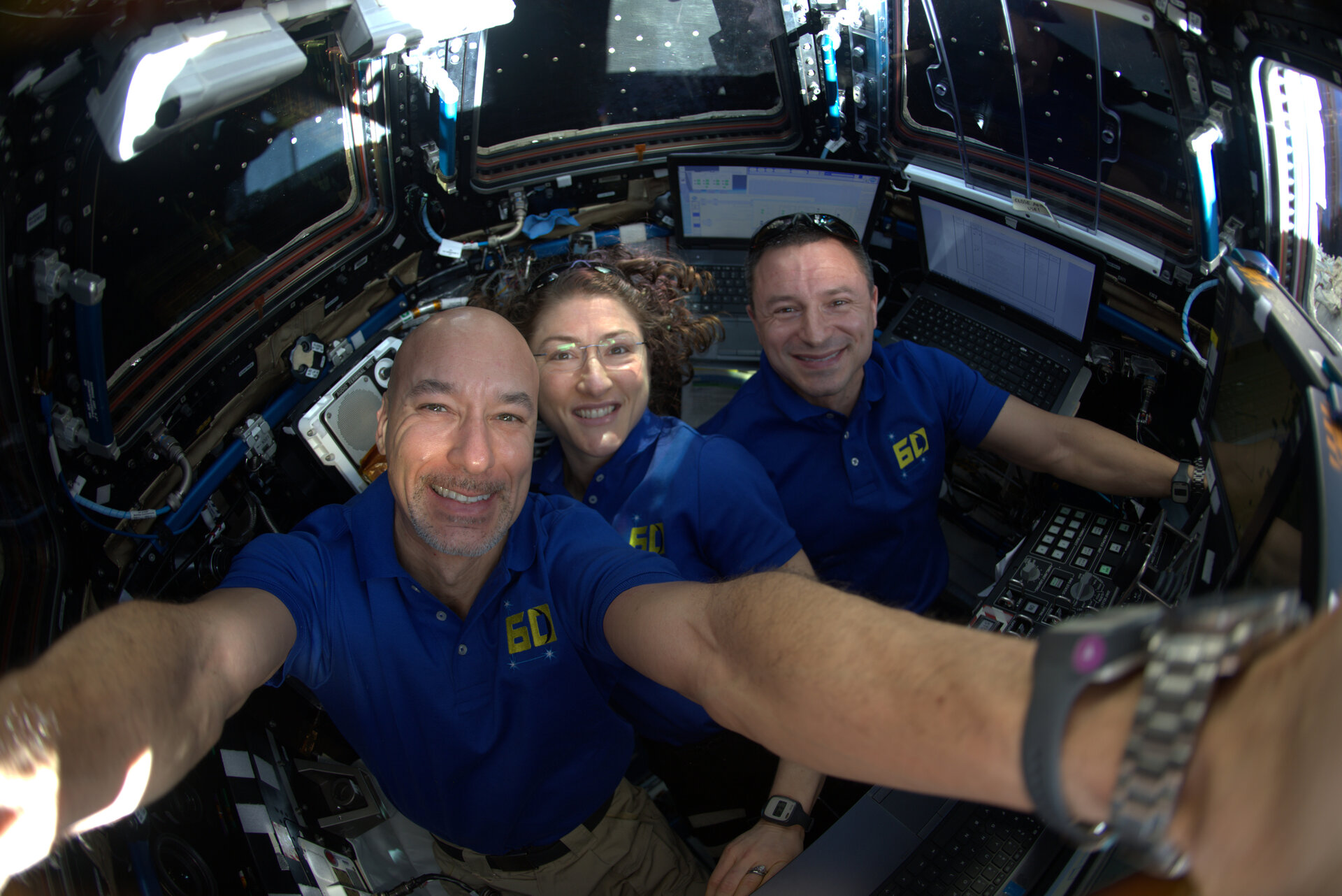 Un selfie nello spazio