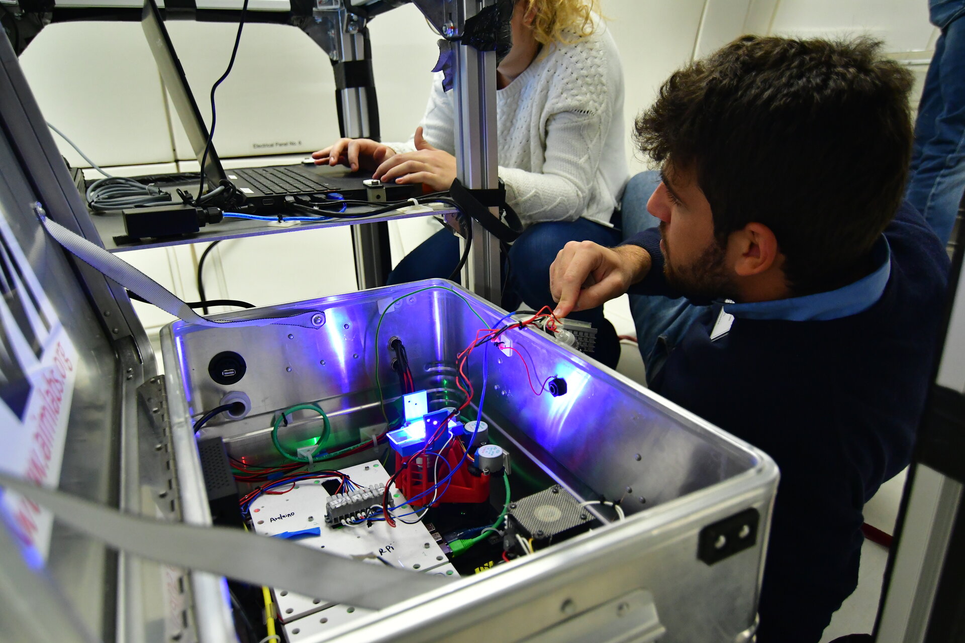 Preparing droplet experiment for parabolic flight