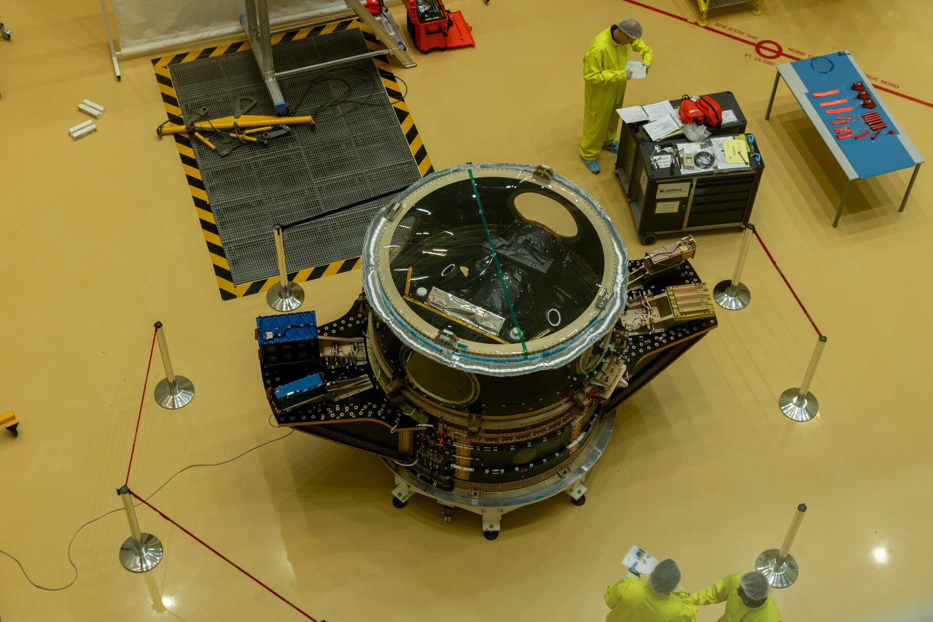 Cheops integration atop the launcher upper stage