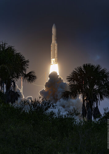 Ariane 5 liftoff