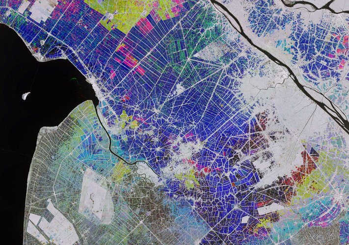 The Copernicus Sentinel-1 mission takes us over part of the Mekong Delta – a major rice-producing region in southwest Vietnam. 