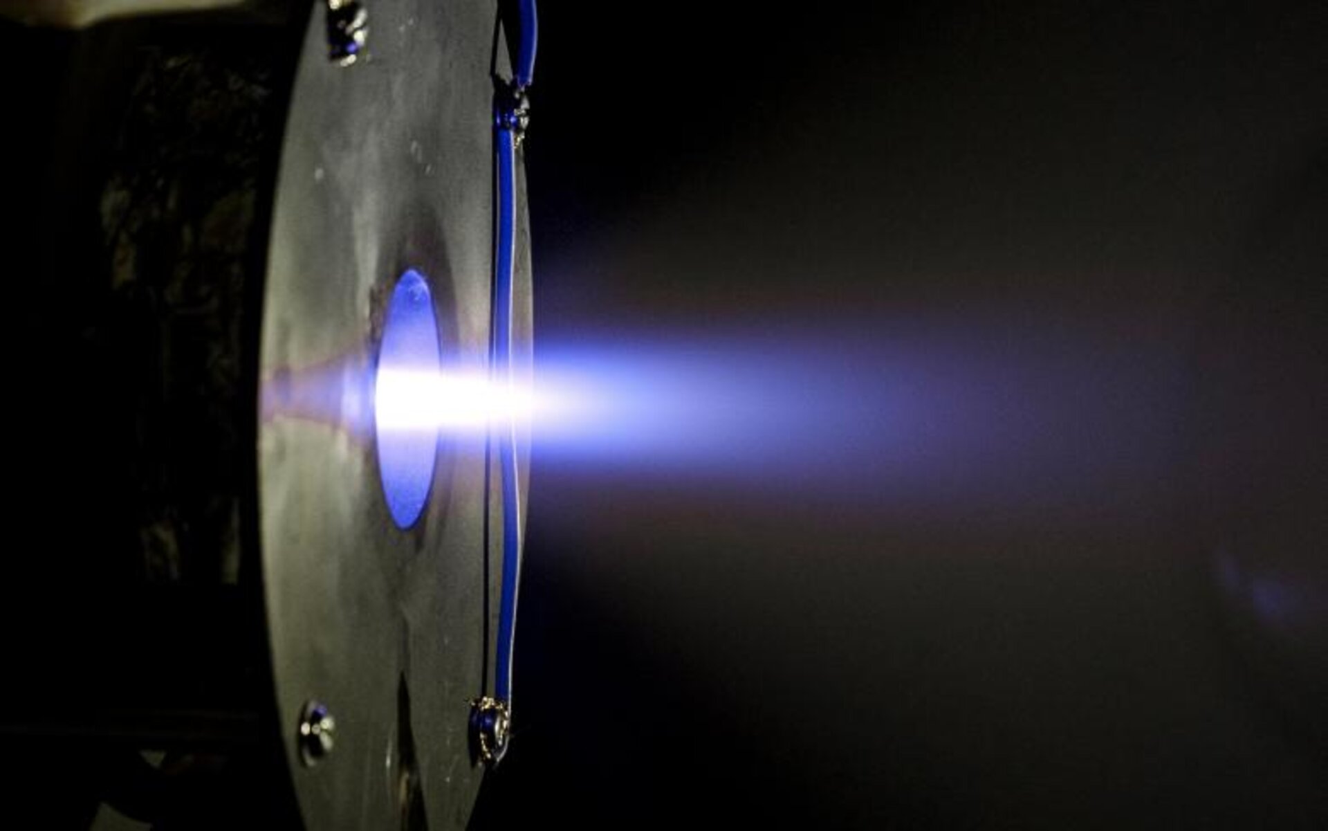 Plasma_propulsion_for_small_satellites_p