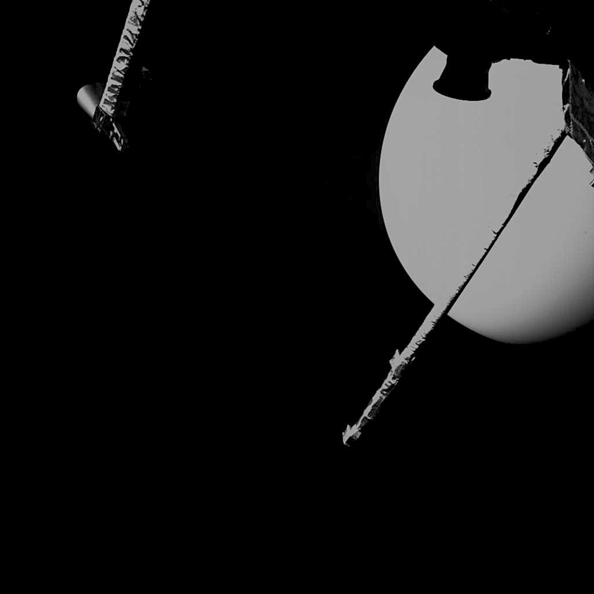 BepiColombo images Venus during close approach 