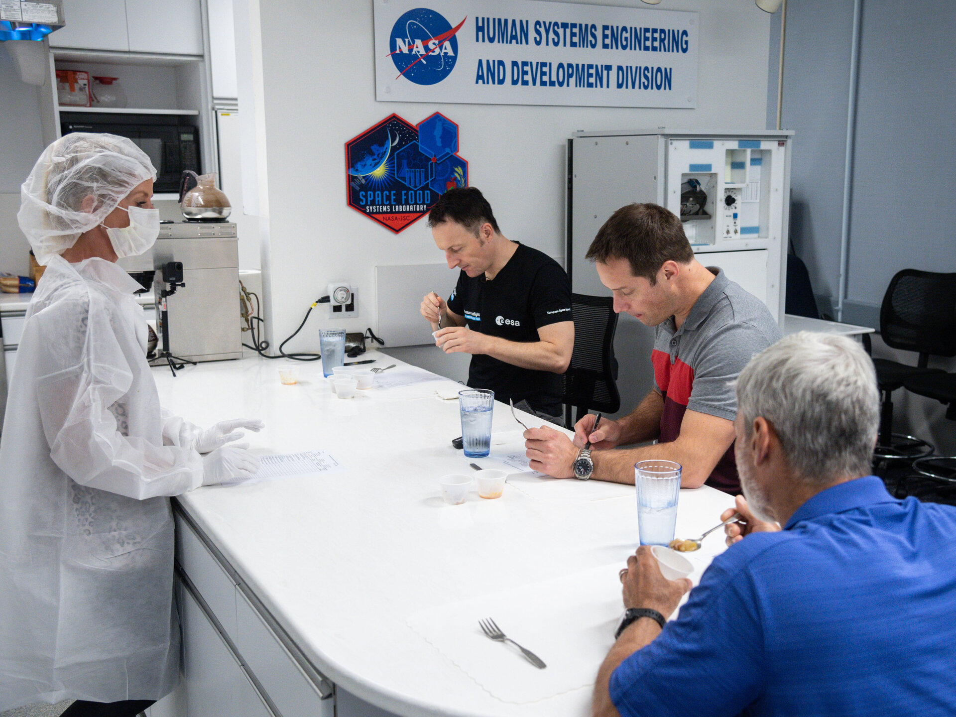 Space food tasting with ESA astronauts Matthias Maurer and Thomas Pesquet at NASA