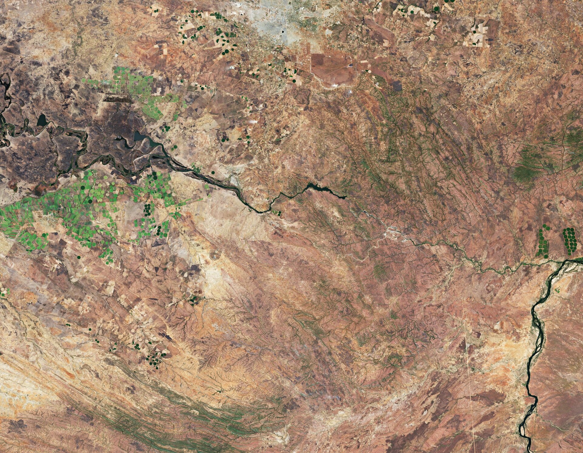 The Copernicus Sentinel-2 mission takes us over Lusaka – the capital and largest city of Zambia. 