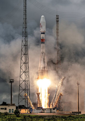 Soyuz VS27 close-up