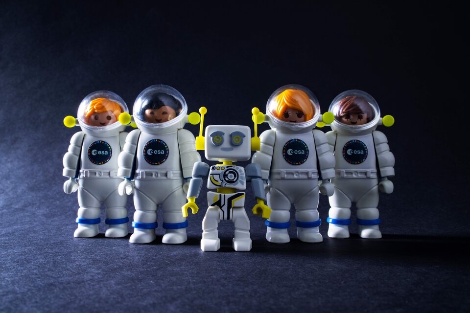 Il brand ESA ispira la nuova generazione di esploratori ed esploratrici dello spazio.