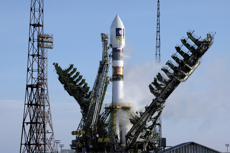 GIOVE-A launch by Soyuz