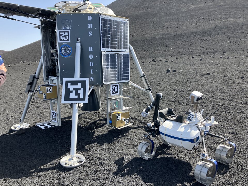 LRU Rover und Mond-Lander