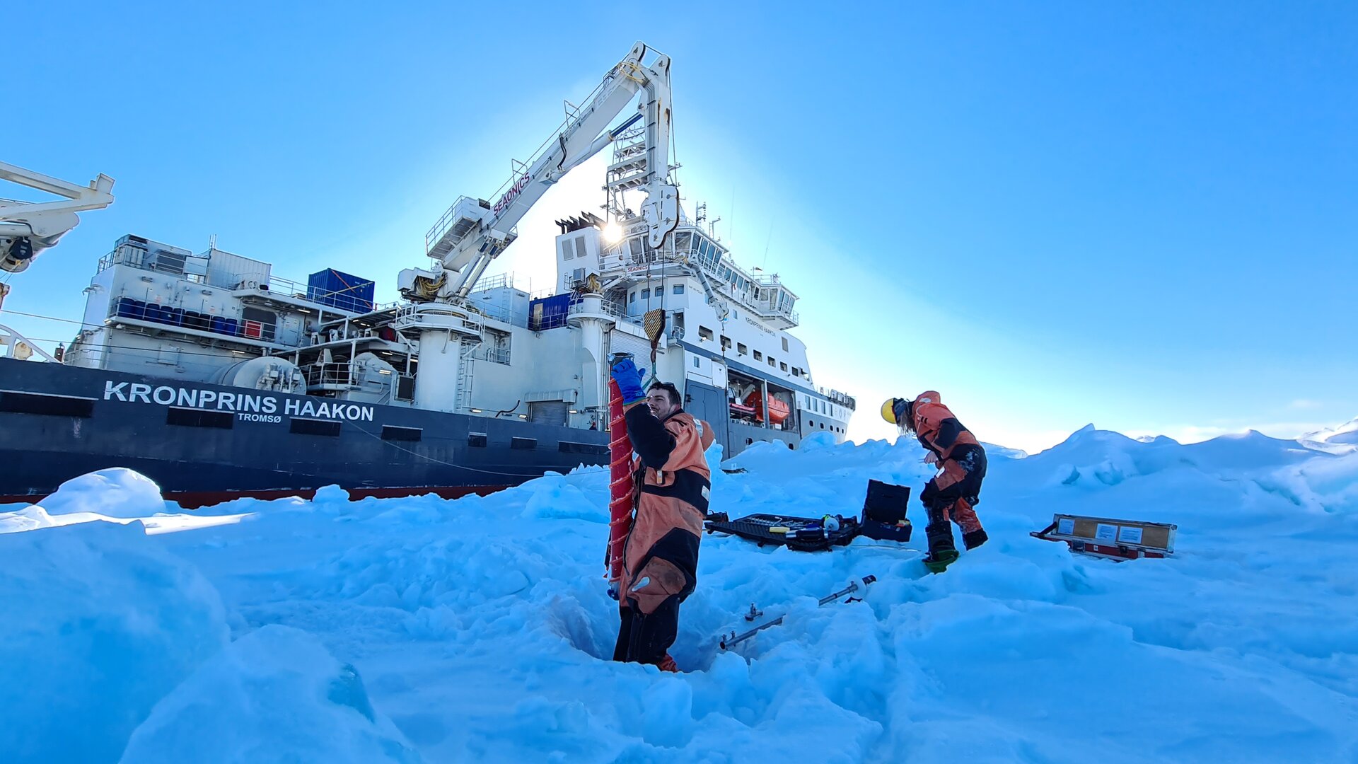 Measuring the thickness of sea ice in the Arctic for validation