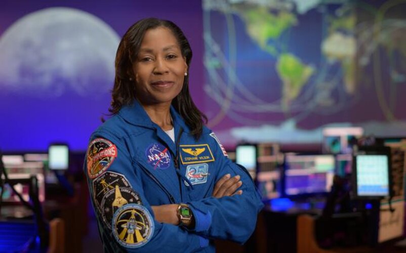 Stephanie Wilson in NASA's flight control room 