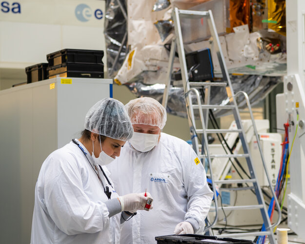 Detailed checks during EarthCARE’s cloud profiling radar deployment test