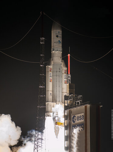 Ariane 5 liftoff on VA229