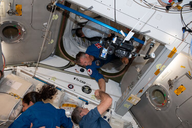 Andreas Mogensen enters the Space Station